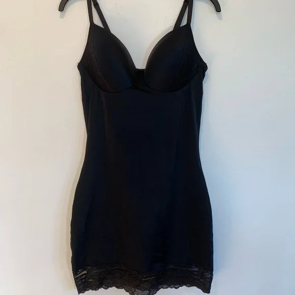 Assets by Spanx Black Full Slip Shapewear - Picture 2 of 8